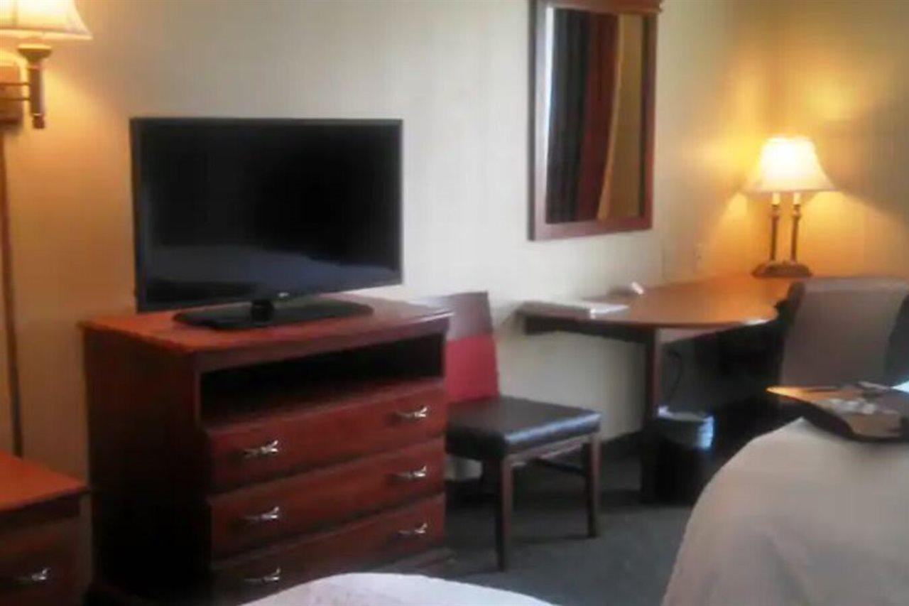 Hampton Inn Greenwood Εξωτερικό φωτογραφία